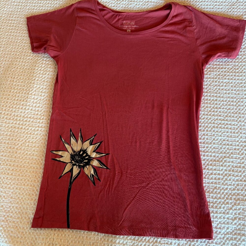 NWOT EcoZuZu Organic Cotton Graphic Tee Flower Print Pink Size XL